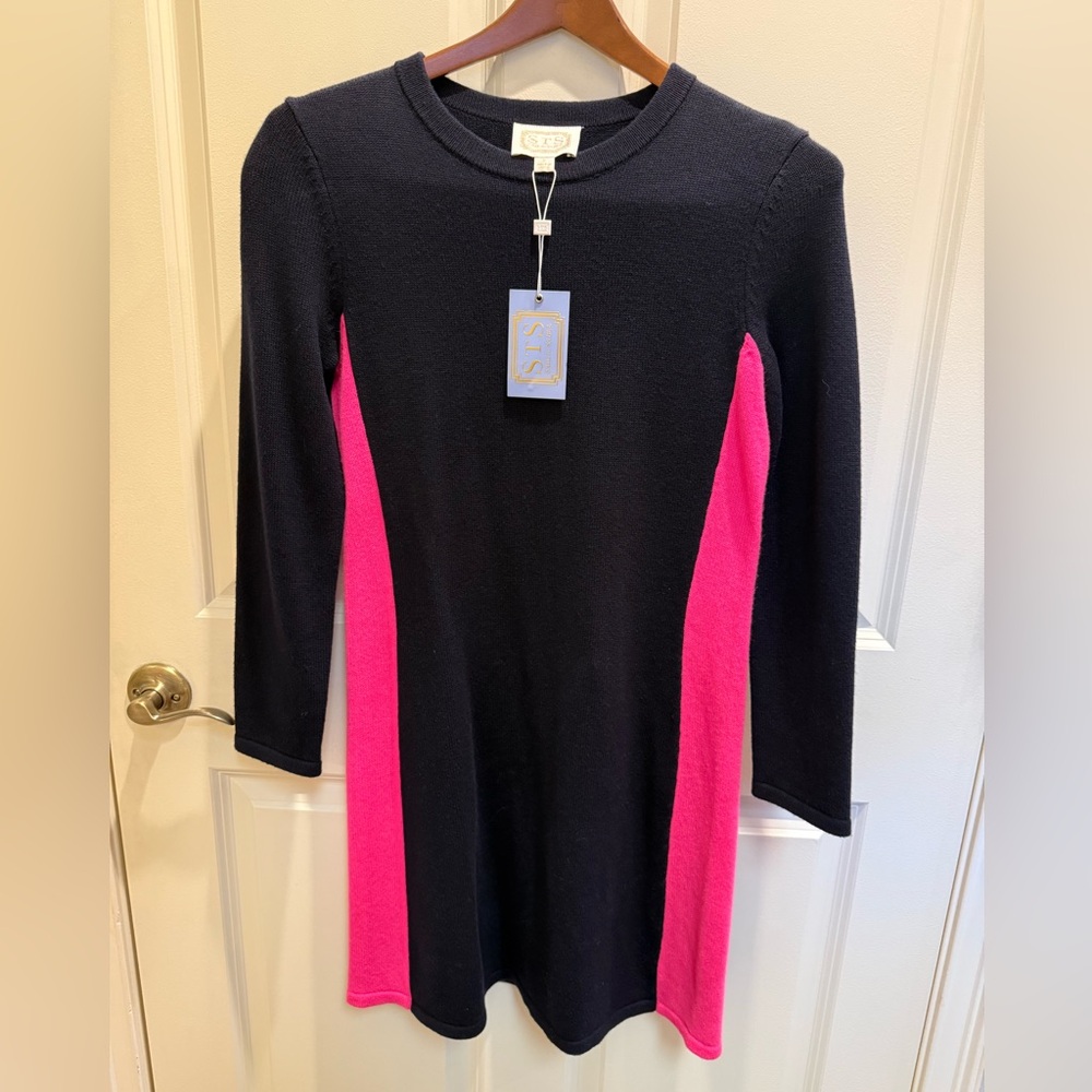 NWT Sail to Sable dark Navy and Pink Sweater Dress, small